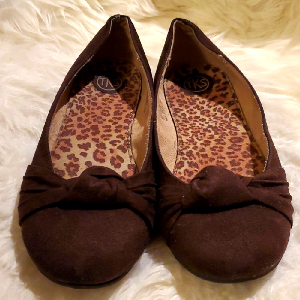 TKS Girls Dark Brown Flat Shoes - Size 3